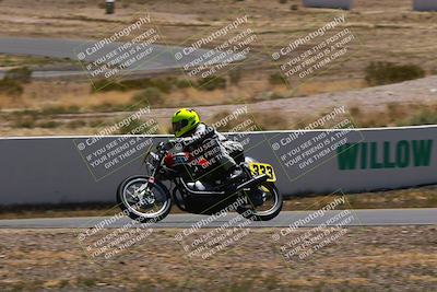 media/Apr-19-2025-AHRMA (Sat) [[3d98ca3309]]/Race/Group 1/Turn 4/